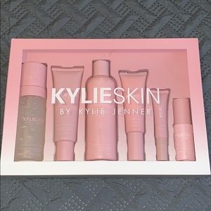 KylieSkin Set